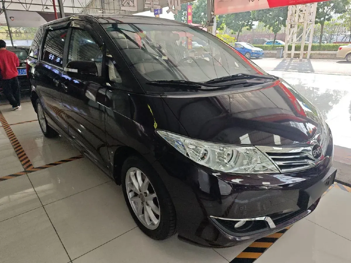 2013 BYD M6 2.4L 160HP L4 4AT,autocango,china used car exporter,china ev exporter,chinese used car exporter,chinese used ev exporter