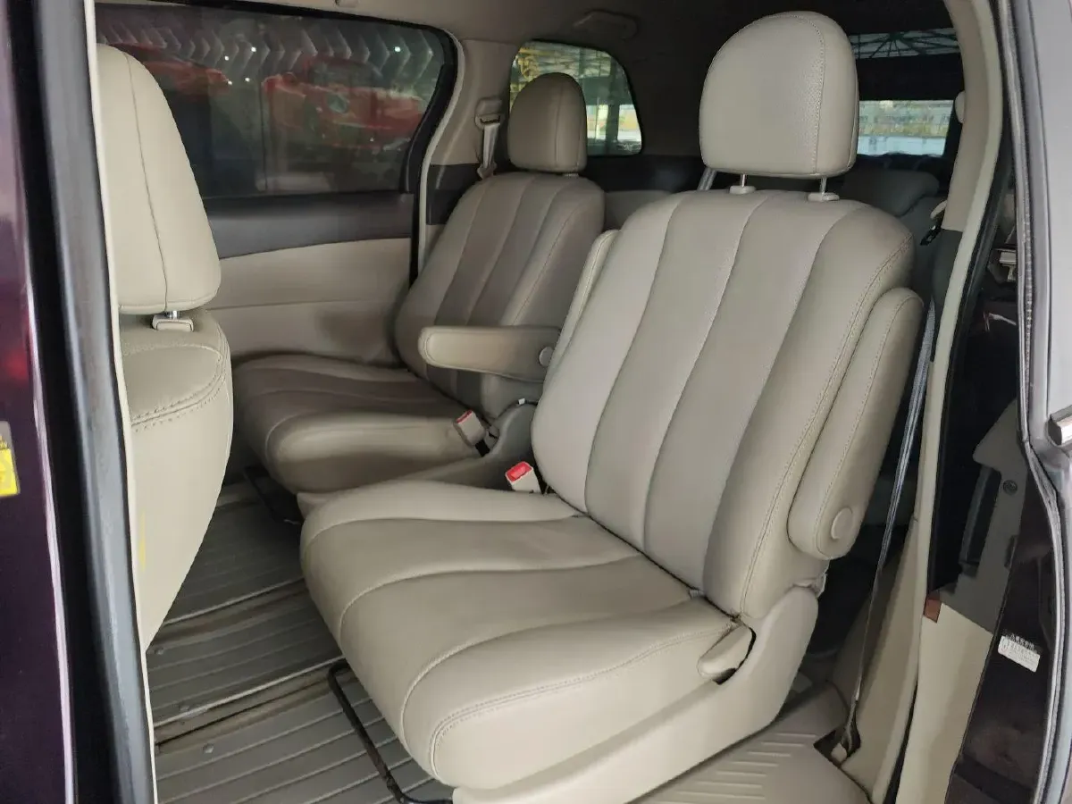 2013 BYD M6 2.4L 160HP L4 4AT,autocango,china used car exporter,china ev exporter,chinese used car exporter,chinese used ev exporter