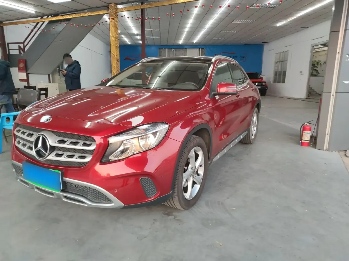 2018 Mercedes-Benz GLA Class 1.6T 156HP L4 7DCT