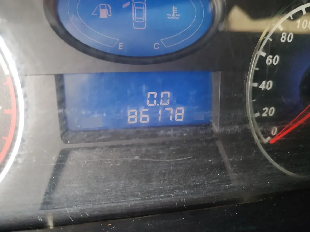 2013 Geely Emgrand Classic 1.5L 109HP L4 5MT,autocango,china used car exporter,china ev exporter,chinese used car exporter,chinese used ev exporter