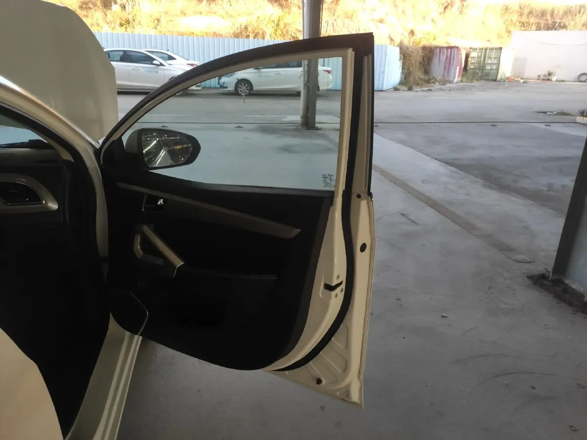 2015 JAC Refine S2 1.5L 113HP L4 CVT,autocango,china used car exporter,china ev exporter,chinese used car exporter,chinese used ev exporter