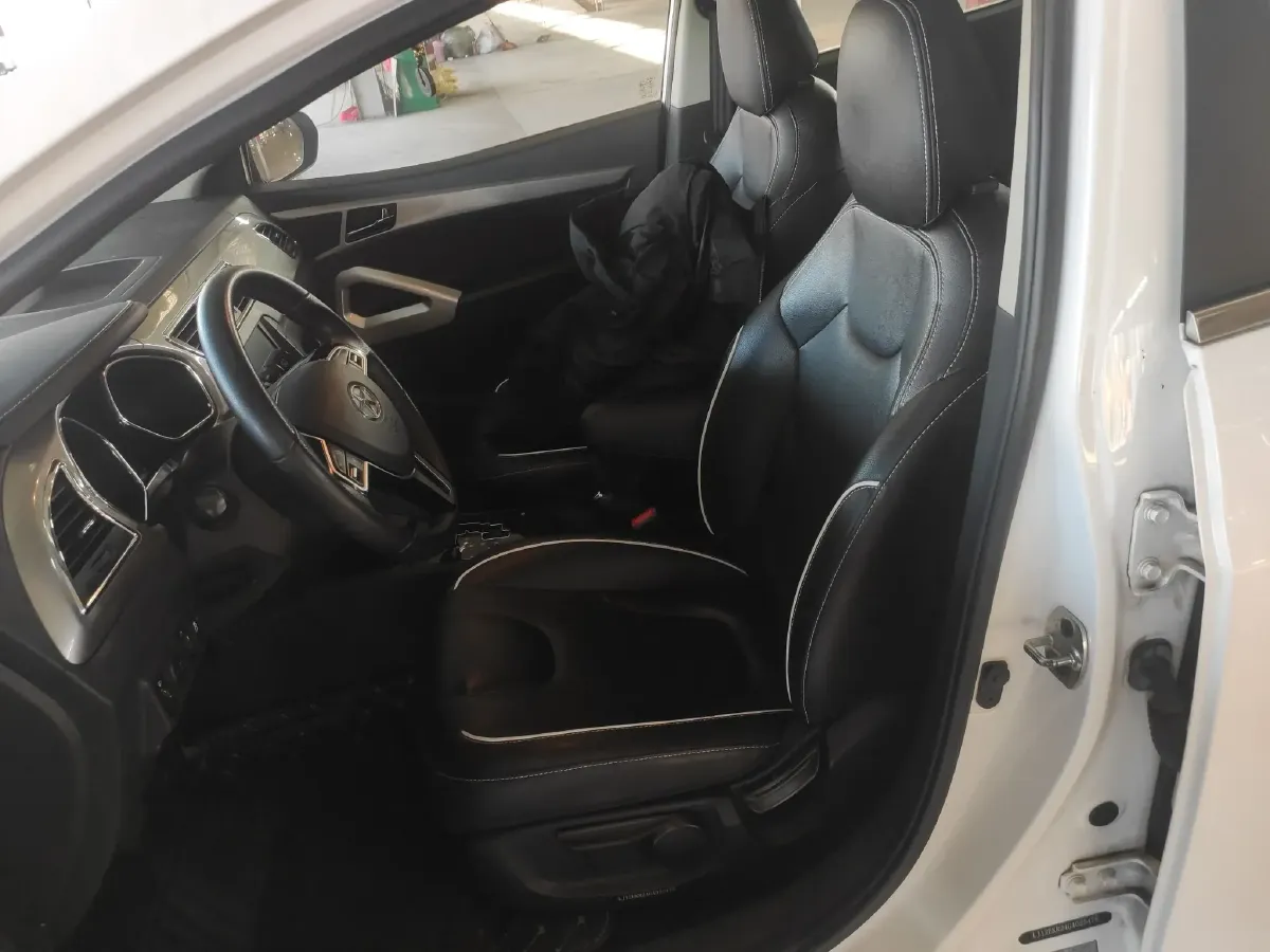 2015 JAC Refine S2 1.5L 113HP L4 CVT,autocango,china used car exporter,china ev exporter,chinese used car exporter,chinese used ev exporter