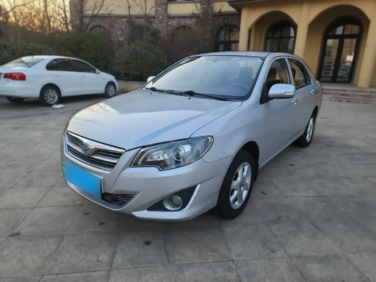 2013 Toyota Corolla 1.6L 120HP L4 5MT