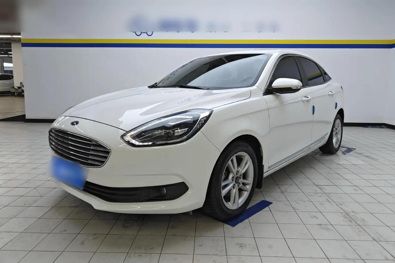 2019 Ford Escort 1.5L 122HP L3 6AT