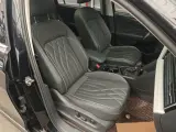 2022 Volkswagen Tiguan L 2.0T 186HP L4 7DCT,autocango,china used car exporter,china ev exporter,chinese used car exporter,chinese used ev exporter
