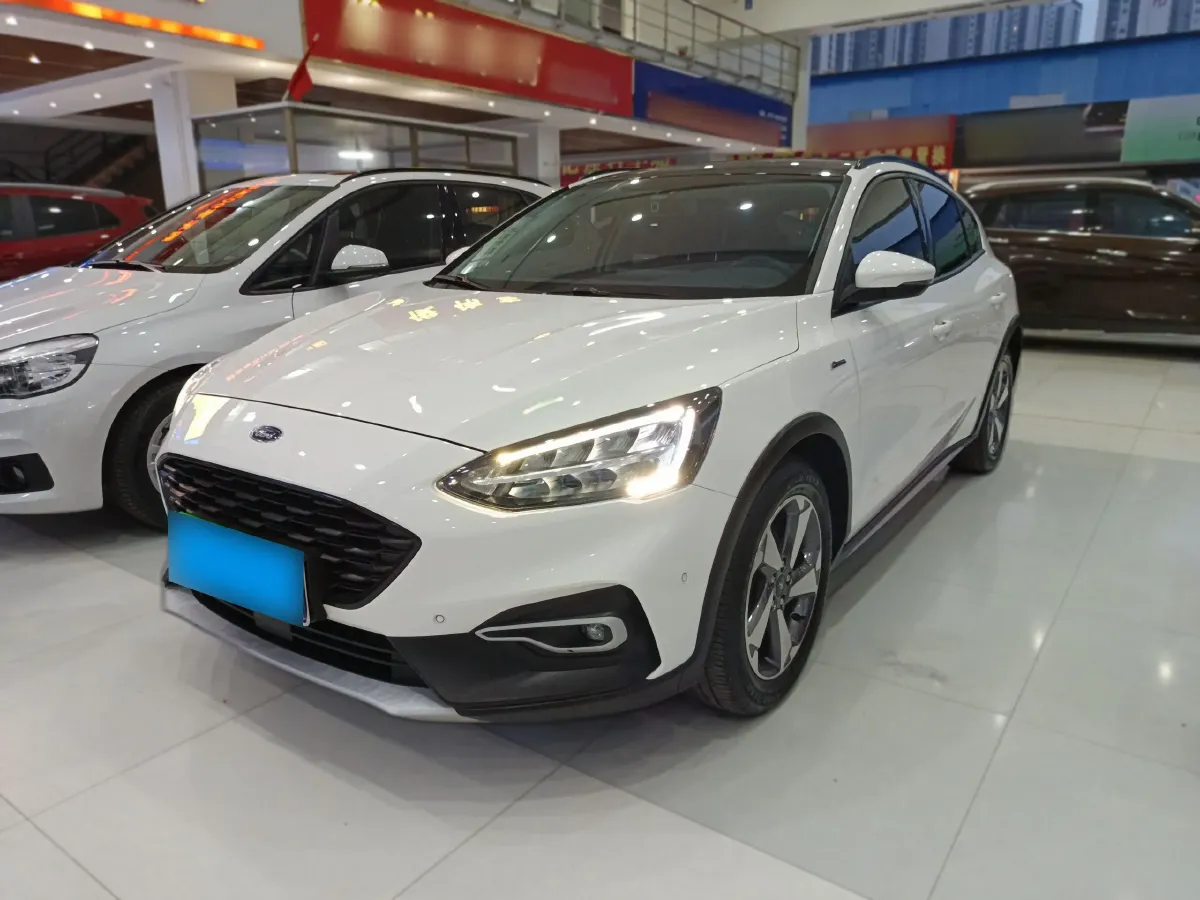 2021 Ford Focus Active 1.5T 174HP L3 8AT,autocango,china used car exporter,china ev exporter,chinese used car exporter,chinese used ev exporter