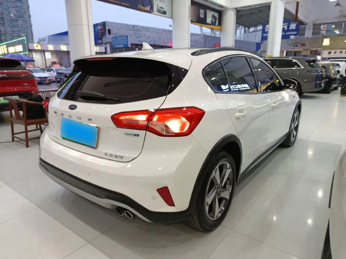 2021 Ford Focus Active 1.5T 174HP L3 8AT,autocango,china used car exporter,china ev exporter,chinese used car exporter,chinese used ev exporter