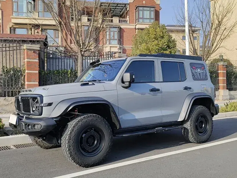 2023 Tank 300 2.0T 227HP L4 8AT