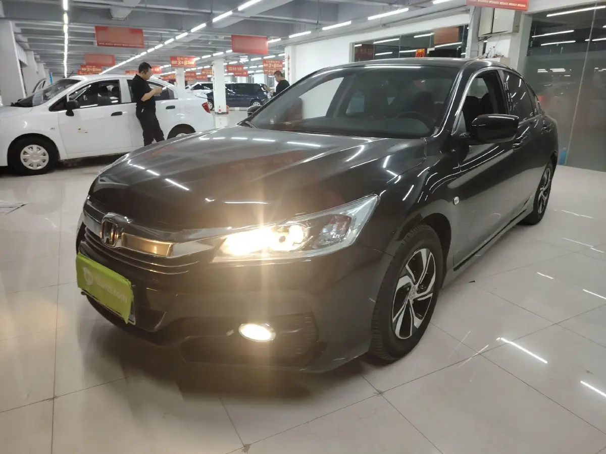 2016 Honda Accord 2.0L 155HP L4 CVT