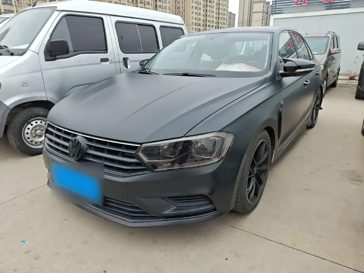 2017 Volkswagen Bora 1.6L 110HP L4 6AT