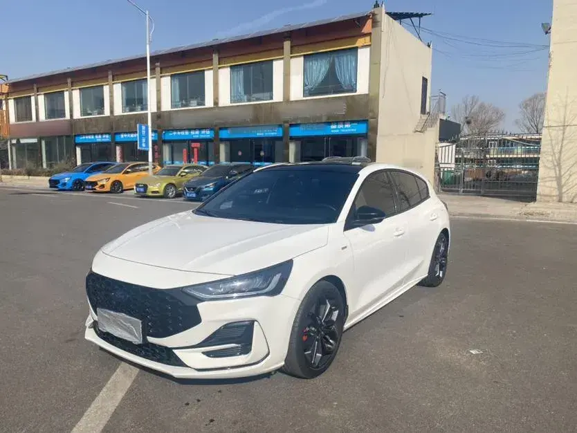 2022 Ford Focus 1.5T 177HP L4 6AT