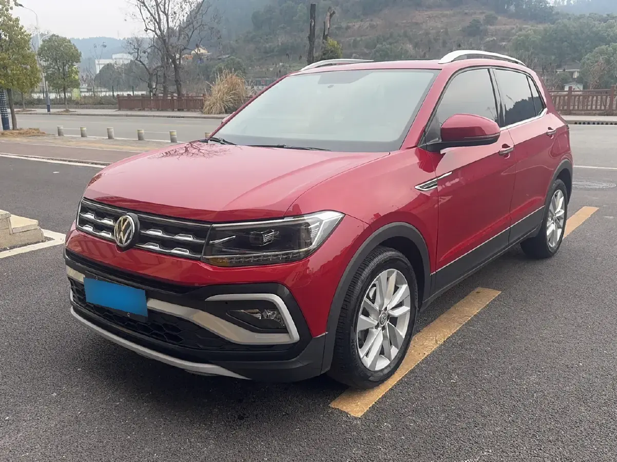 2019 Volkswagen T-Cross 1.4T 150HP L4 7DCT