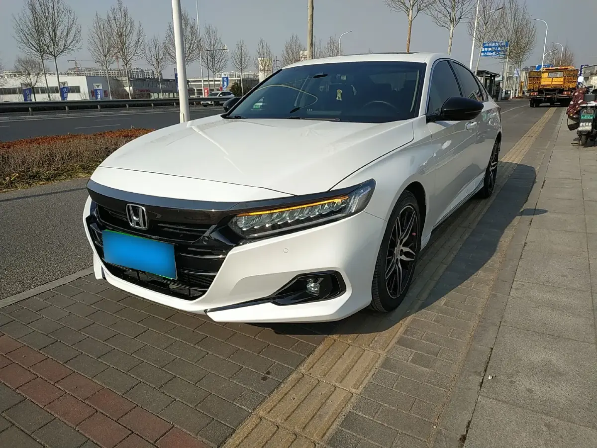 2022 Honda Accord 1.5T 194HP L4 CVT