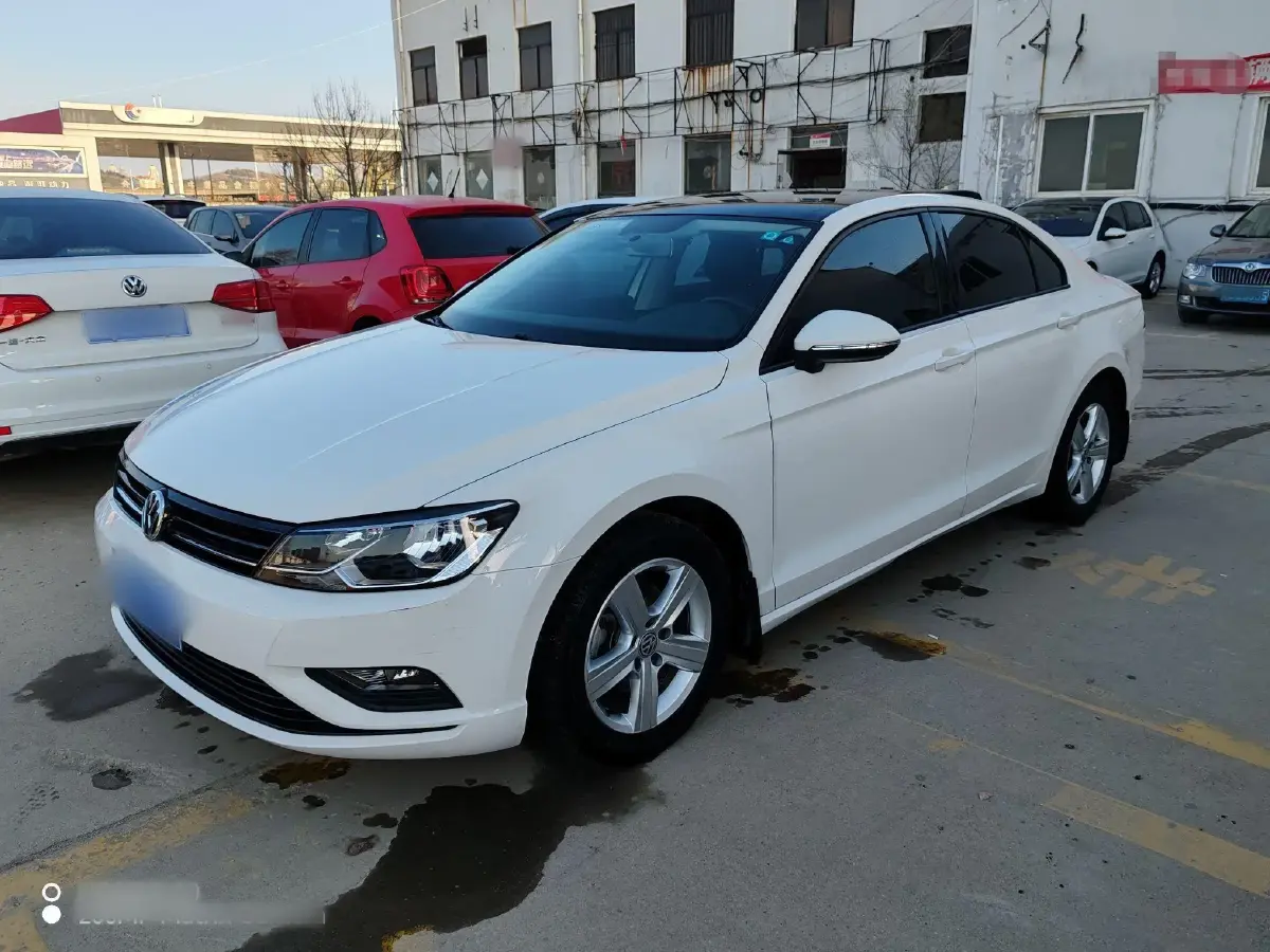2017 Volkswagen Lamando 1.4T 131HP L4 7DCT