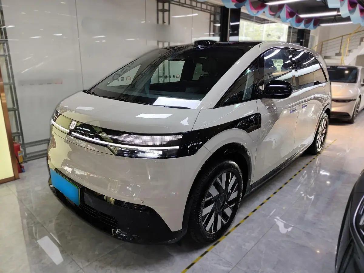 2025 Zeekr MIX BEV 102KWH