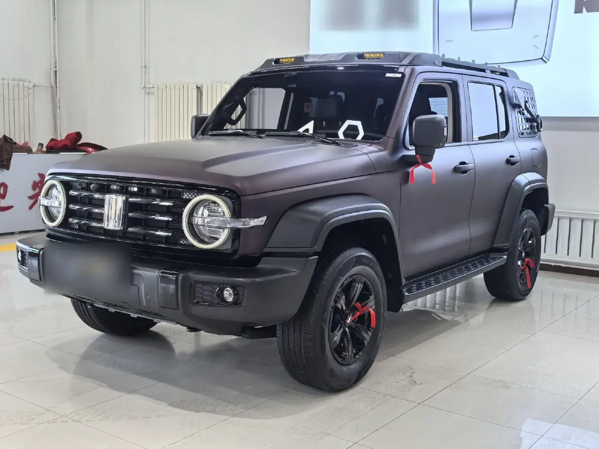 2023 Tank 300 2.0T 227HP L4 8AT