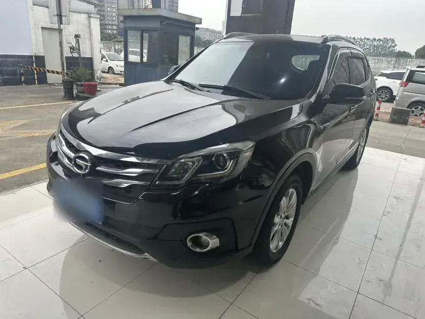 2015 GAC Trumpchi GS5 Super 1.8T 177HP L4 7DCT