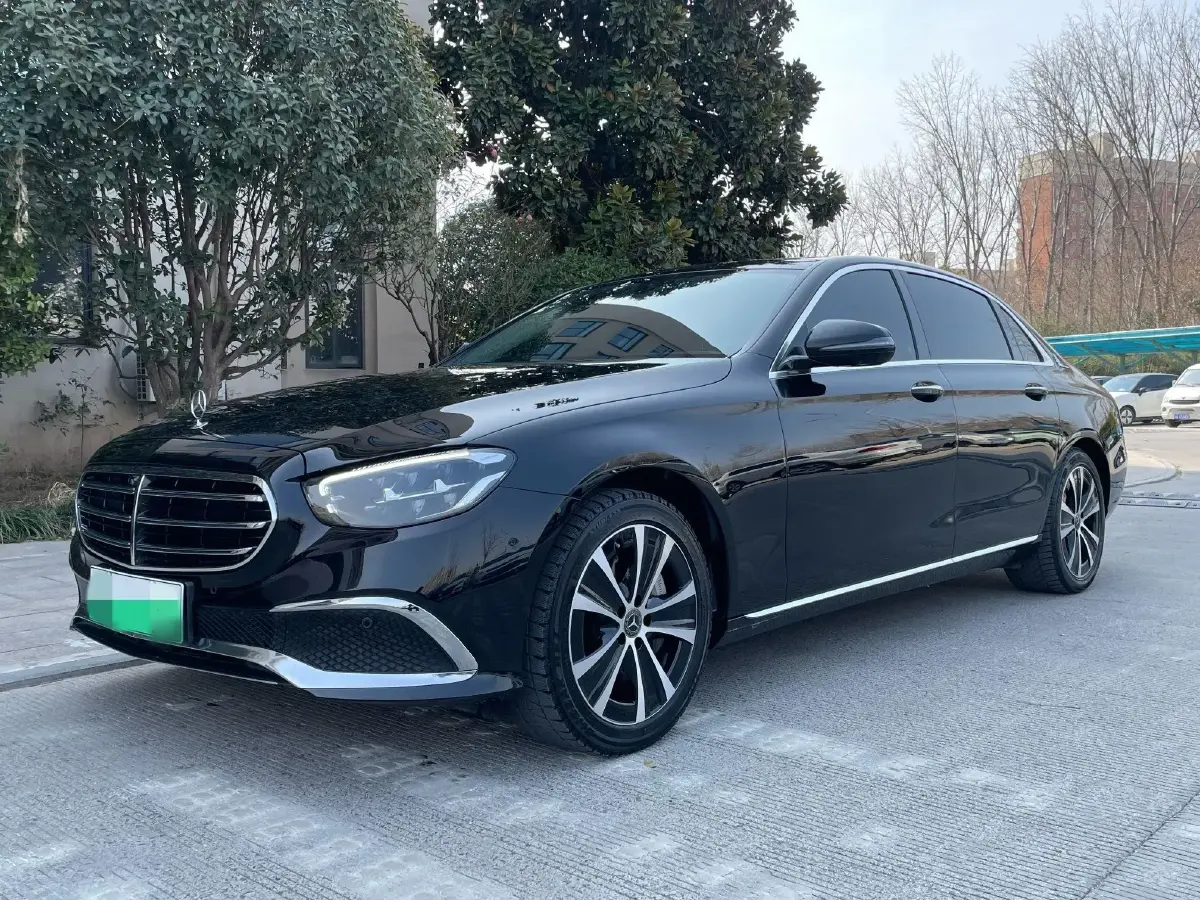 2022 Mercedes-Benz E Class 2.0T 211HP L4 9AT PHEV 25.4KWH