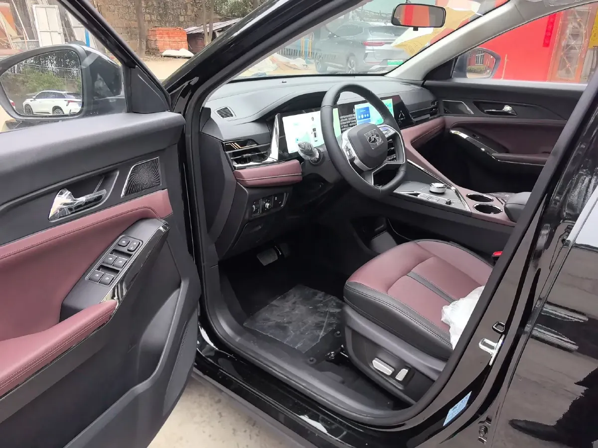 2024 JAC X8 PLUS 1.5T 184HP L4 7DCT,autocango,china used car exporter,china ev exporter,chinese used car exporter,chinese used ev exporter