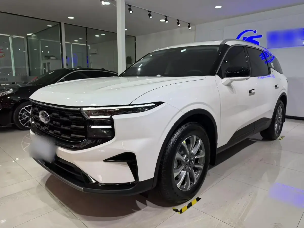 2025 Ford Edge 2.0T 275HP L4 E-CVT Hybrid