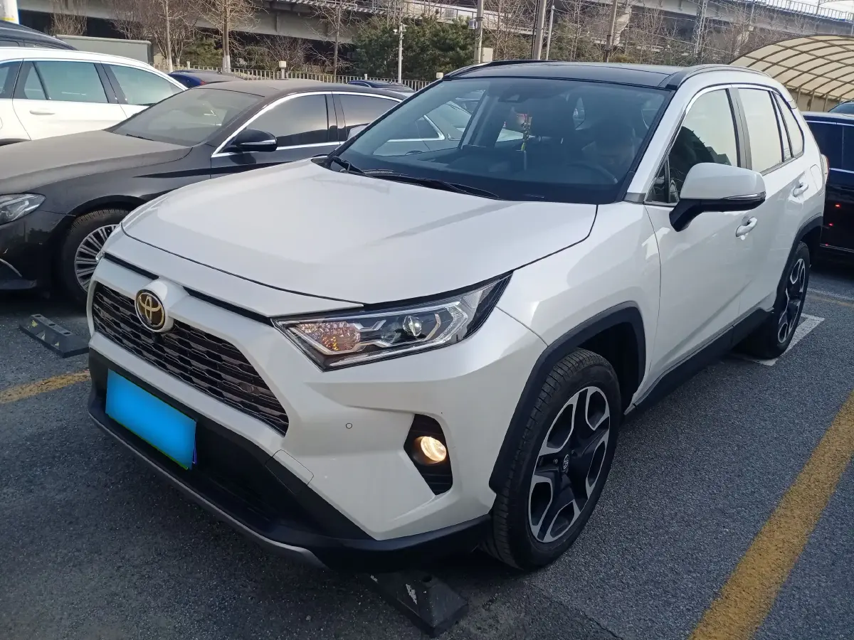 2020 Toyota RAV4 2.0L 171HP L4 CVT