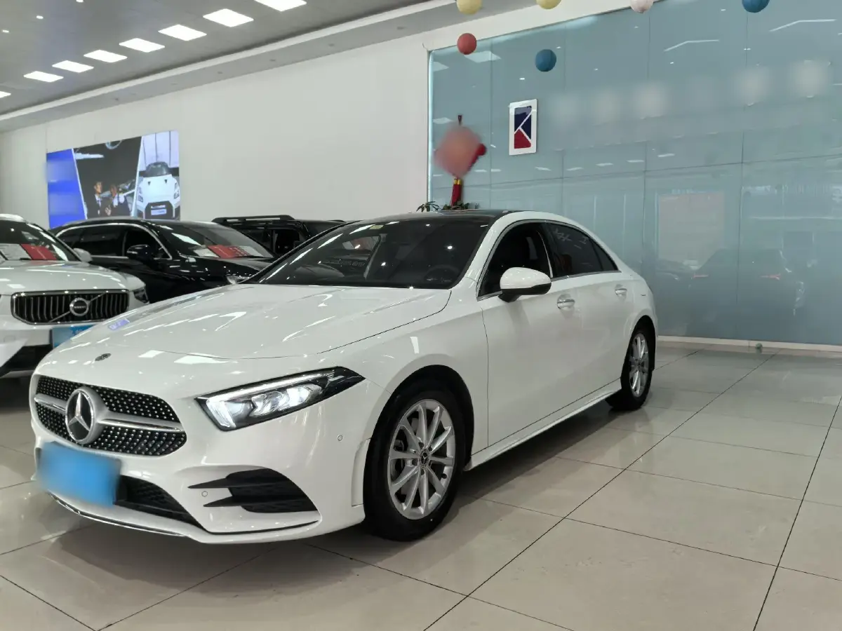 2020 Mercedes-Benz A Class 1.3T 163HP L4 7DCT