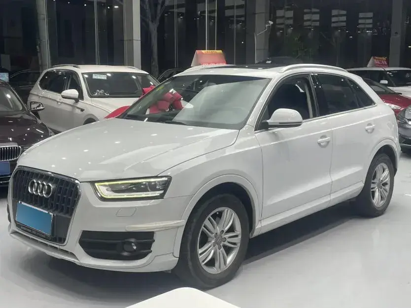 2013 Audi Q3 2.0T 170HP L4 7DCT