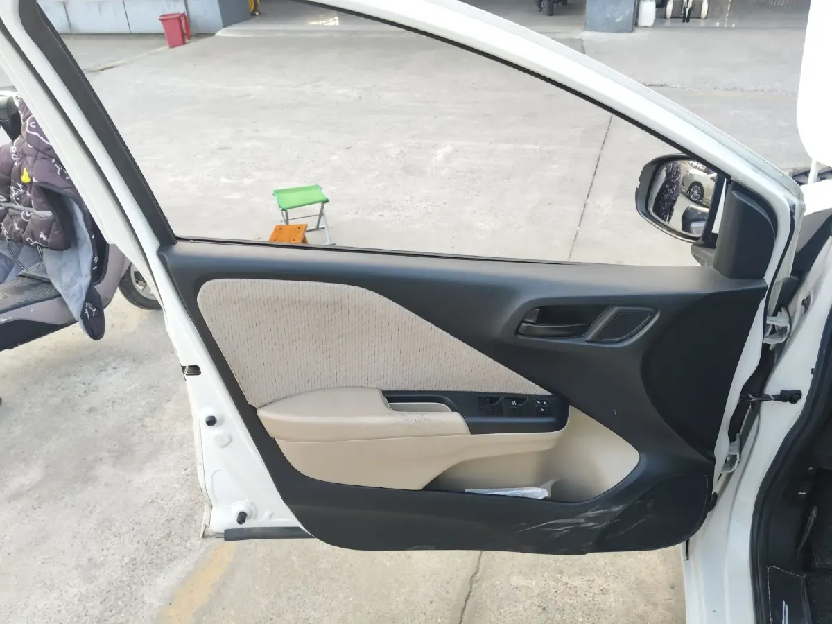 2016 Honda Greiz 1.5L 131HP L4 5MT,autocango,china used car exporter,china ev exporter,chinese used car exporter,chinese used ev exporter