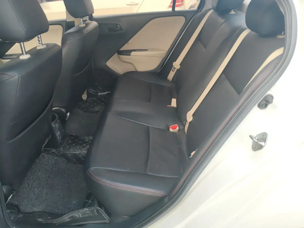 2016 Honda Greiz 1.5L 131HP L4 5MT,autocango,china used car exporter,china ev exporter,chinese used car exporter,chinese used ev exporter