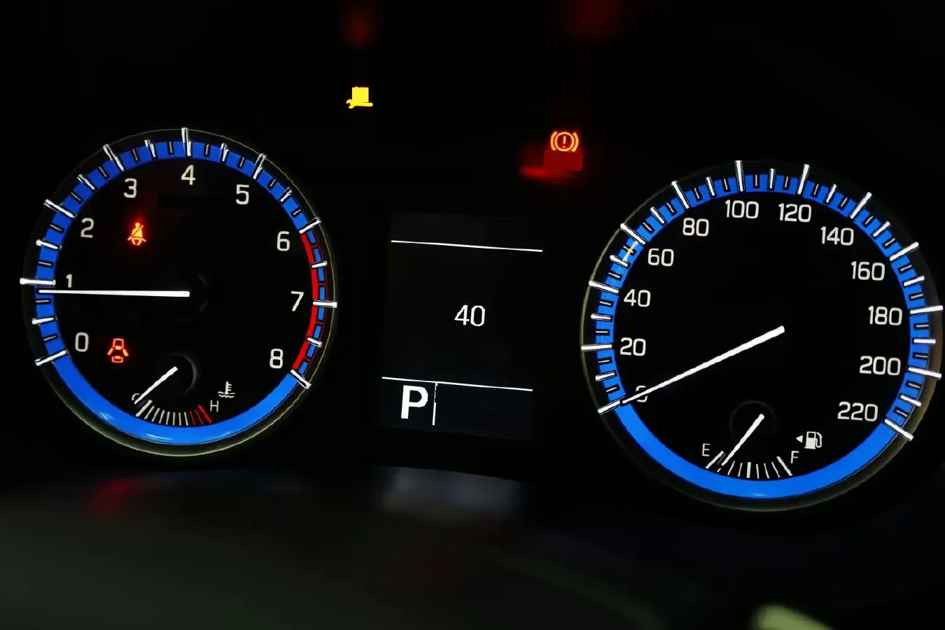 2015 Suzuki S-cross 1.6L 122HP L4 CVT,autocango,china used car exporter,china ev exporter,chinese used car exporter,chinese used ev exporter