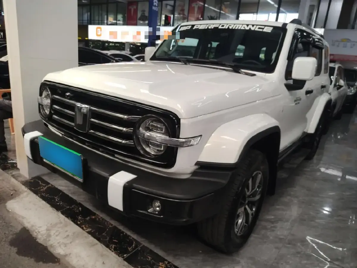 2021 Tank 300 2.0T 227HP L4 8AT