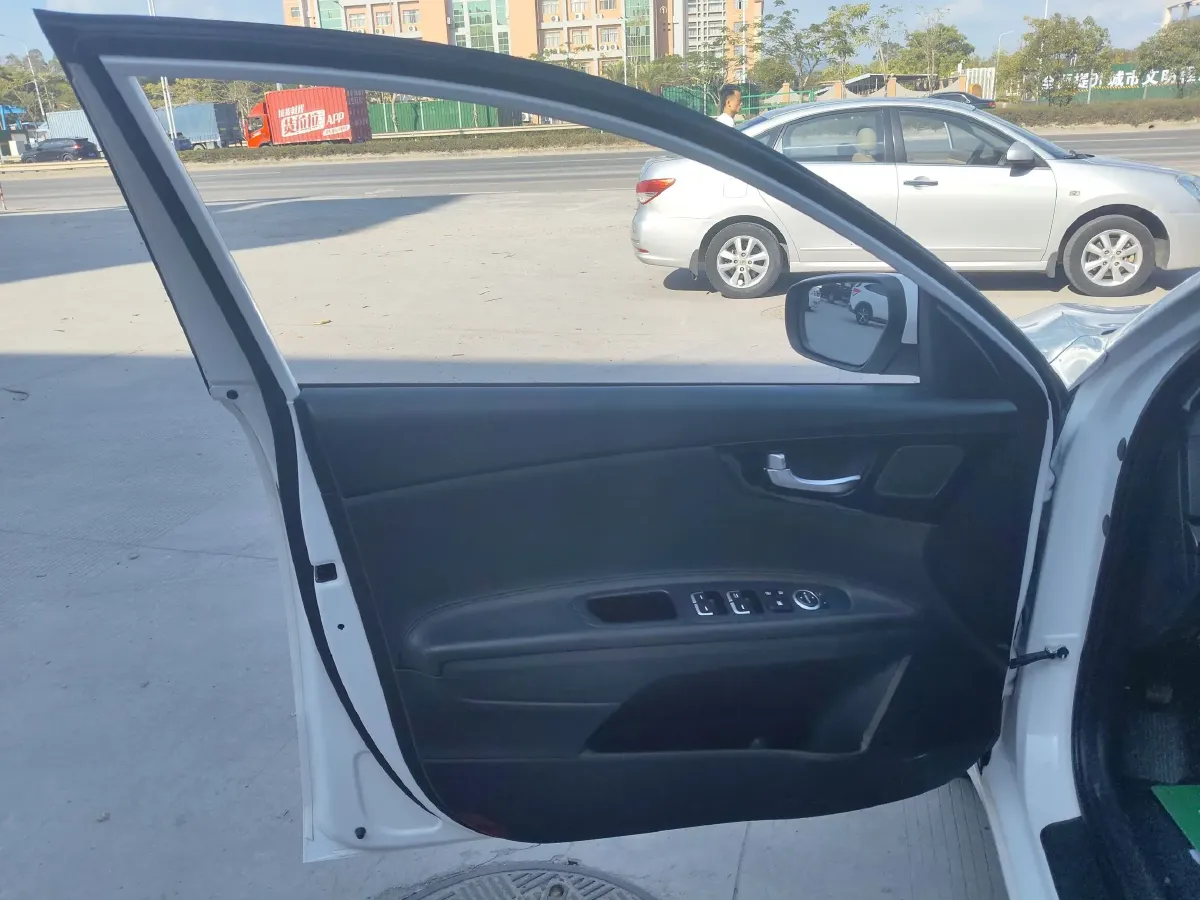2019 Kia Cachet 1.8L 143HP L4 6AT,autocango,china used car exporter,china ev exporter,chinese used car exporter,chinese used ev exporter