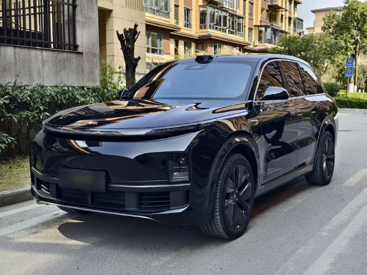 2023 Li L8 Range Extended 154HP REEV 40.9KWH