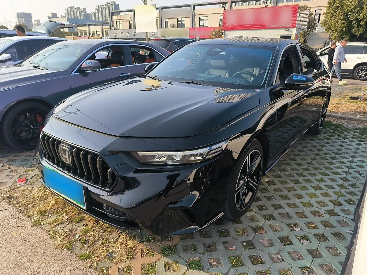 2023 Honda Inspire 1.5T 192HP L4 CVT