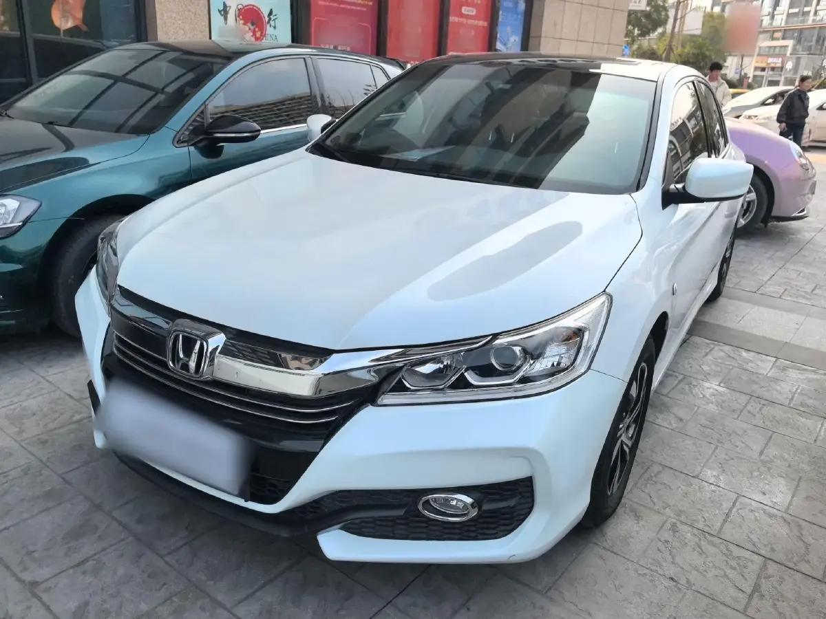 2016 Honda Accord 2.0L 155HP L4 CVT