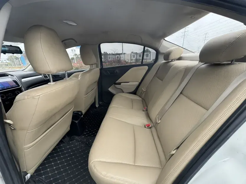 2016 Honda Greiz 1.5L 131HP L4 CVT,autocango,china used car exporter,china ev exporter,chinese used car exporter,chinese used ev exporter