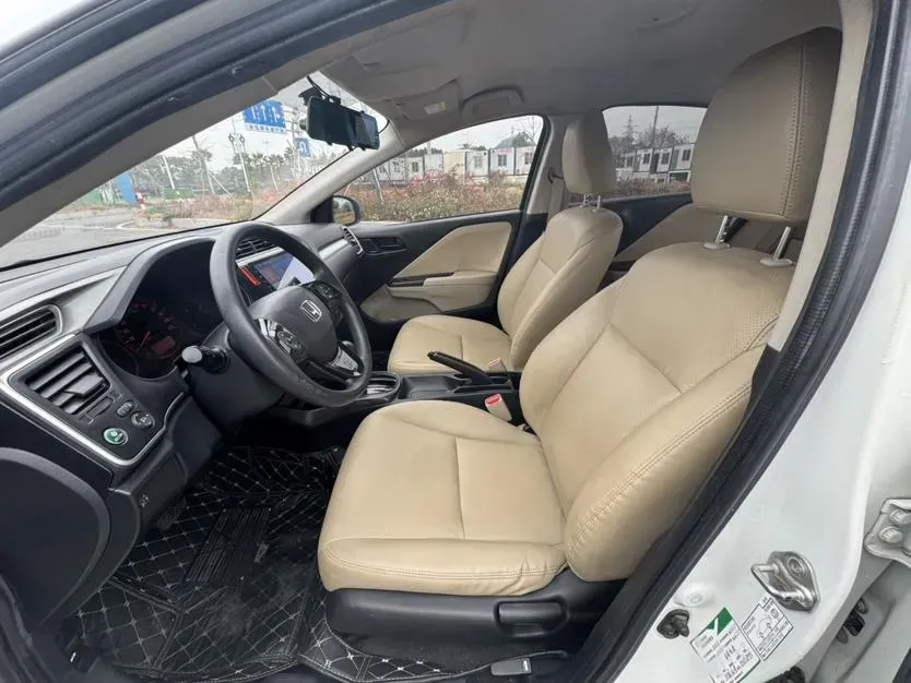 2016 Honda Greiz 1.5L 131HP L4 CVT,autocango,china used car exporter,china ev exporter,chinese used car exporter,chinese used ev exporter