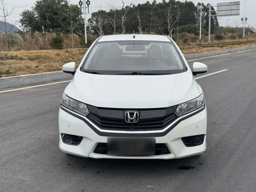 2016 Honda Greiz 1.5L 131HP L4 CVT,autocango,china used car exporter,china ev exporter,chinese used car exporter,chinese used ev exporter