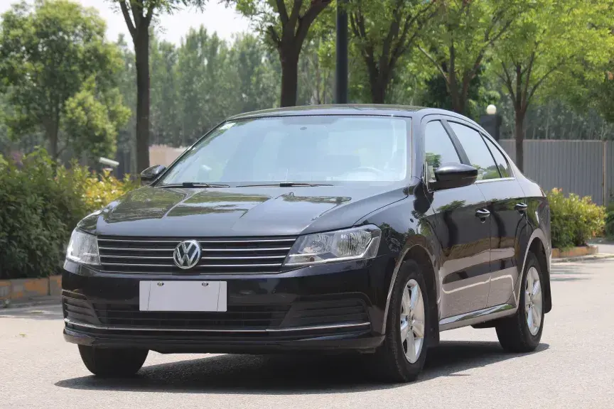 2015 Volkswagen Lavida 1.6L 110HP L4 6AT