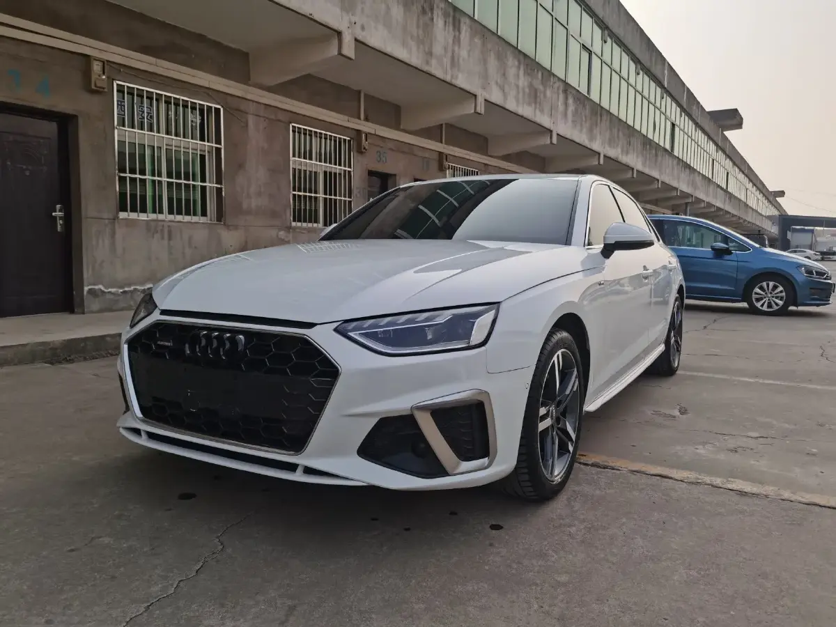 2020 Audi A4L 2.0T 190HP L4 7DCT