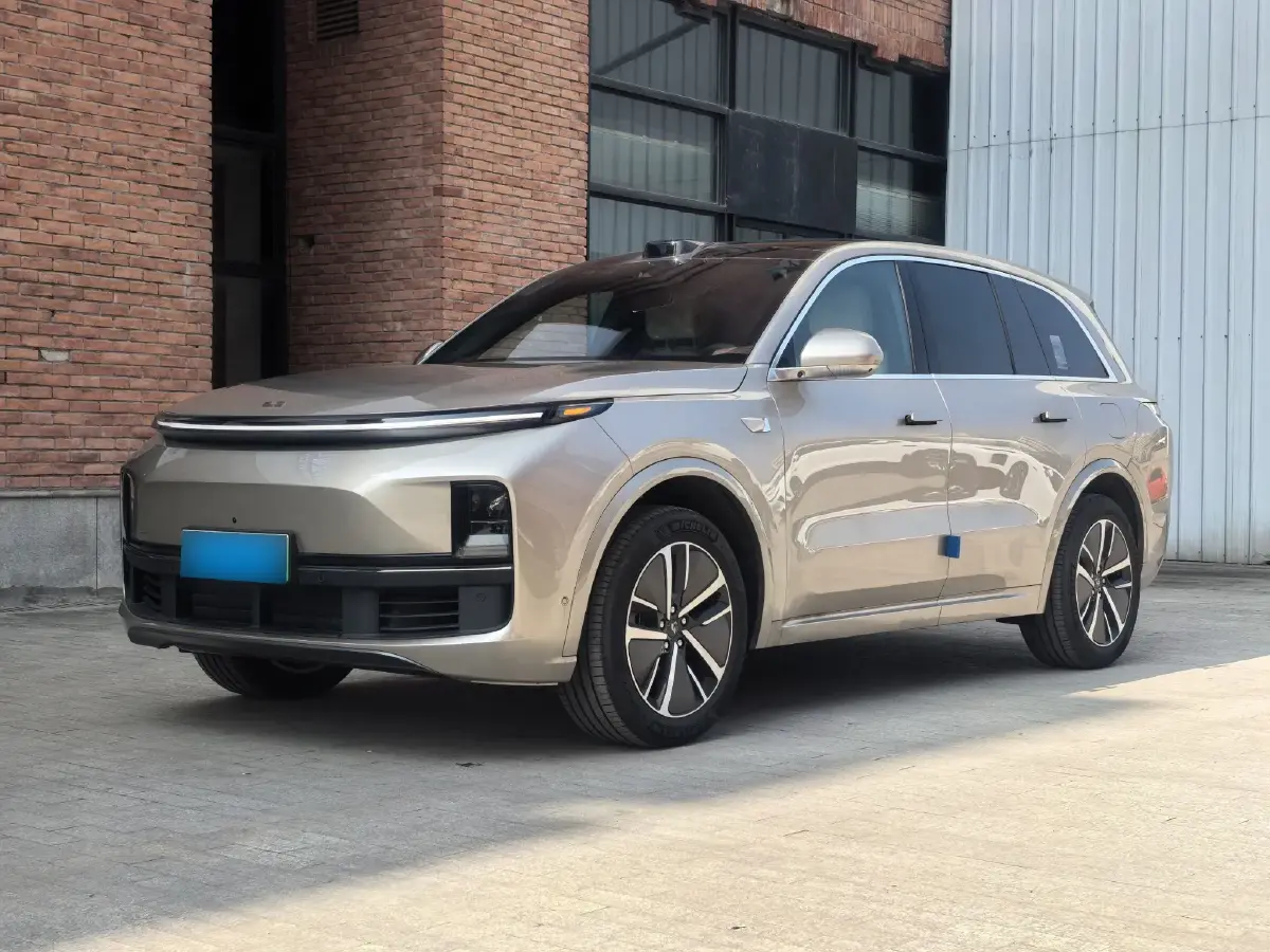 2024 Li L8 Range Extended 154HP REEV 42.8KWH