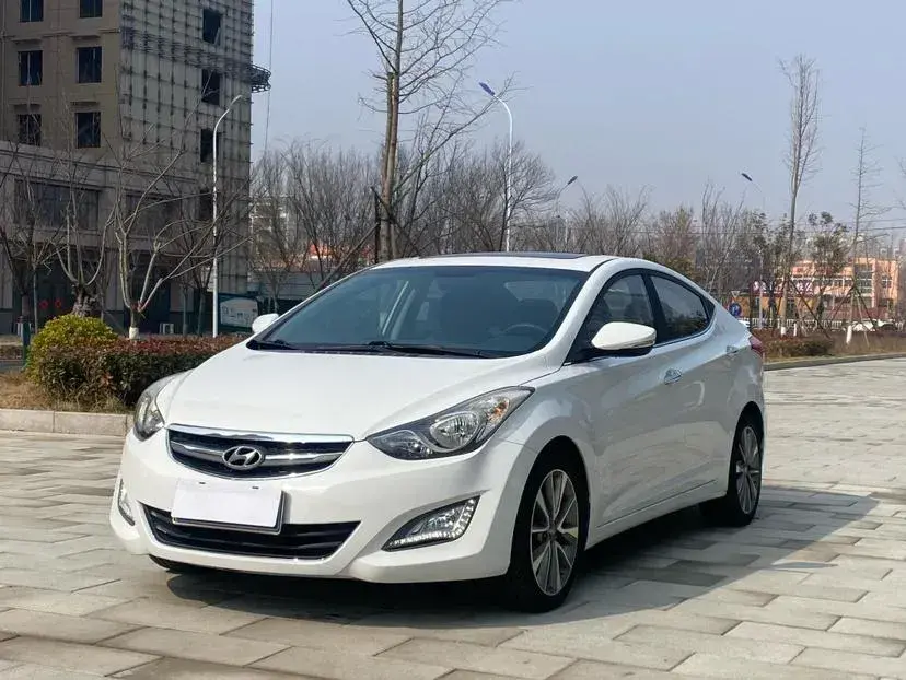 2015 Hyundai Elantra 1.6L 128HP L4 6AT