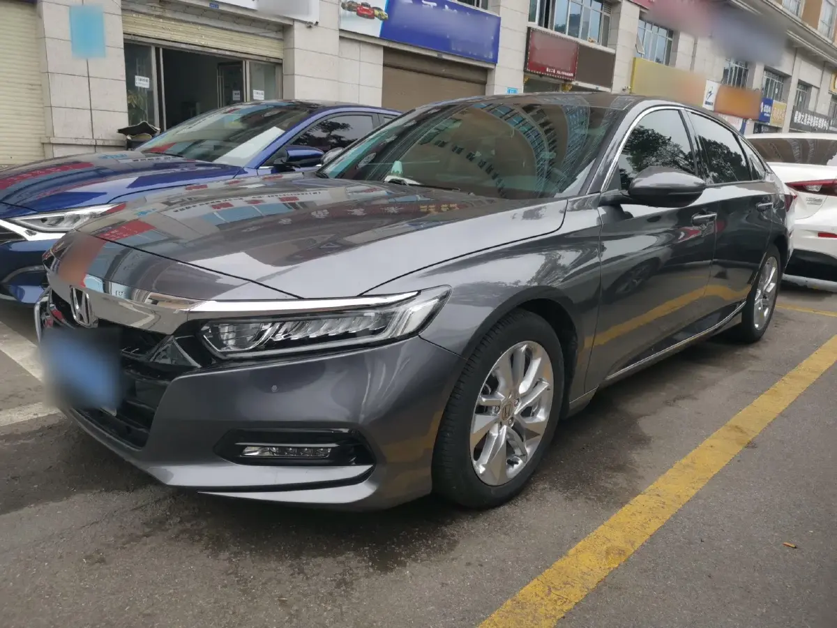 2018 Honda Accord 1.5T 194HP L4 CVT