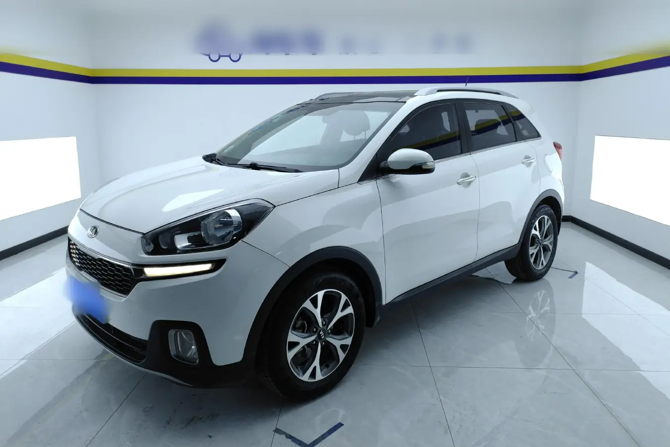 2015 Kia KX3 1.6L 125HP L4 6AT 2015 Kia KX3 1.6L 125HP L4 6AT