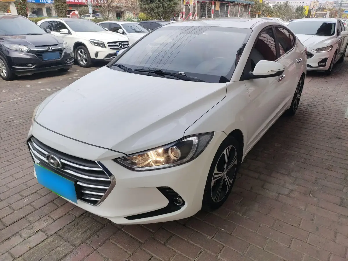 2018 Hyundai Elantra 1.4T 130HP L4 7DCT