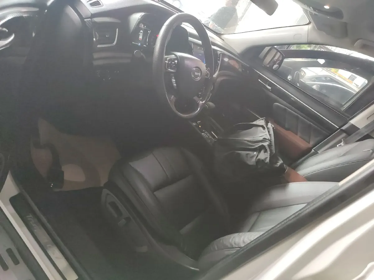 2017 GAC Trumpchi GS7 1.8T 188HP L4 6AT,autocango,china used car exporter,china ev exporter,chinese used car exporter,chinese used ev exporter