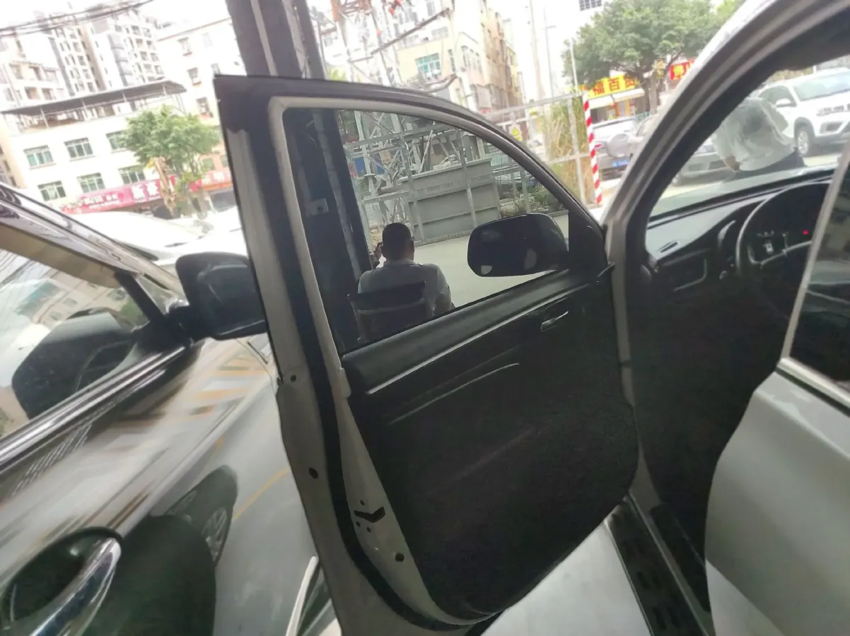 2017 GAC Trumpchi GS7 1.8T 188HP L4 6AT,autocango,china used car exporter,china ev exporter,chinese used car exporter,chinese used ev exporter