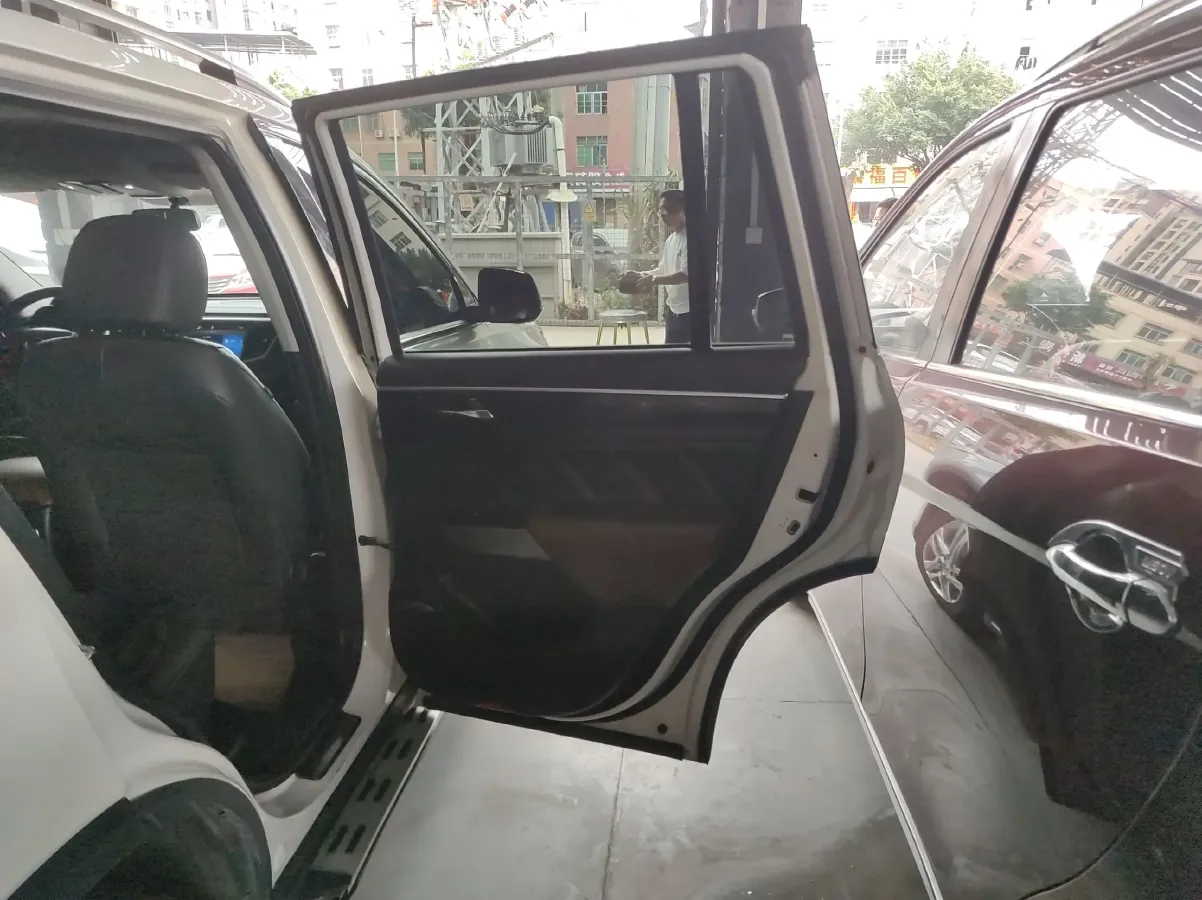 2017 GAC Trumpchi GS7 1.8T 188HP L4 6AT,autocango,china used car exporter,china ev exporter,chinese used car exporter,chinese used ev exporter