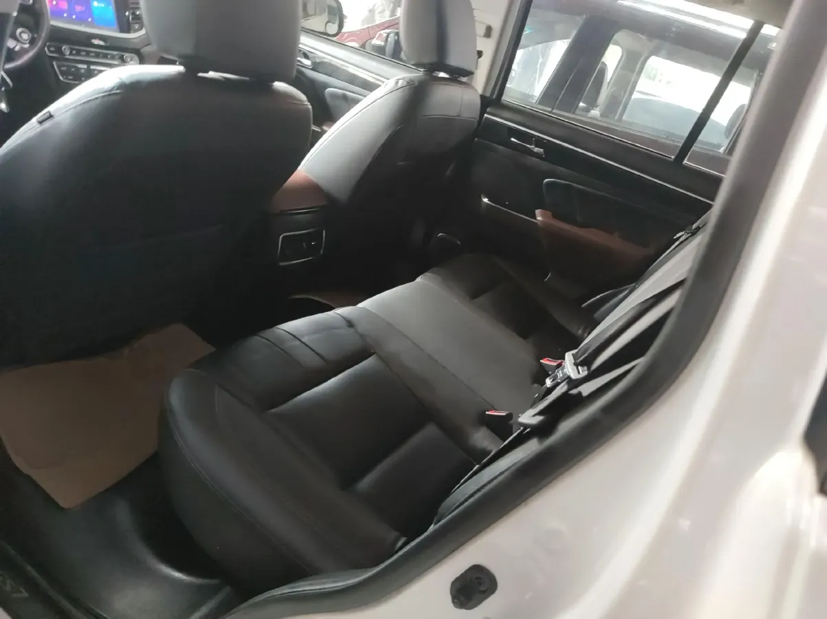 2017 GAC Trumpchi GS7 1.8T 188HP L4 6AT,autocango,china used car exporter,china ev exporter,chinese used car exporter,chinese used ev exporter