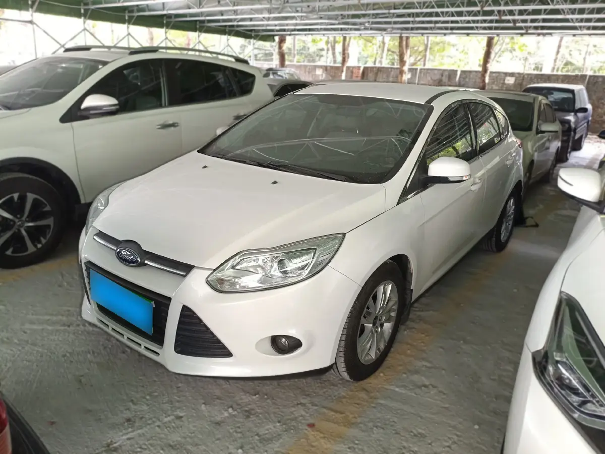 2012 Ford Focus 1.6L 125HP L4 6DCT